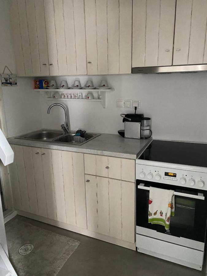 Apartment Budget Downtown Apartment- Harma I